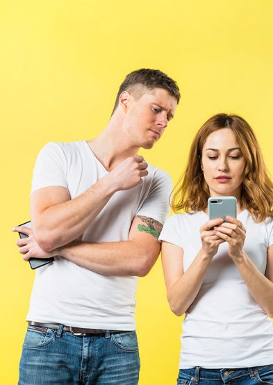 Desear A Otra Persona Teniendo Pareja