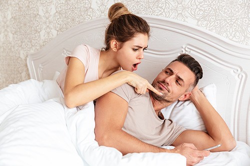 Los celos son uno de los más difíciles de controlar entre los problemas más comunes en el matrimonio